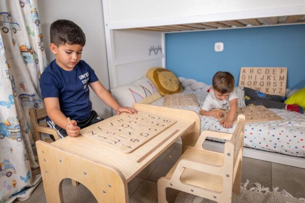 P1001126 Τραπεζάκι